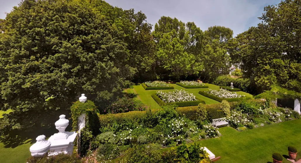 Stellenberg's White Garden